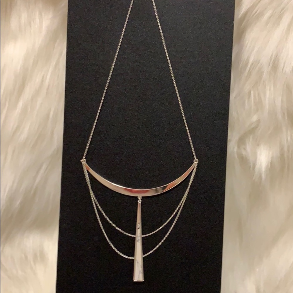 NWOT Stella & Dot marble and silver necklace